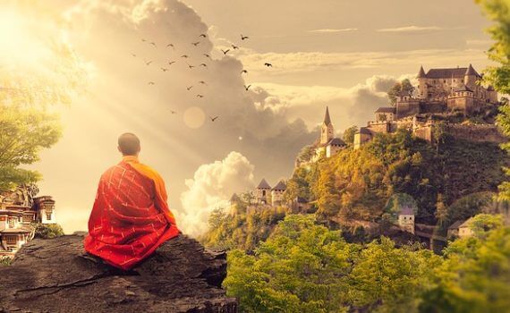 Mit Ablenkungen in der Meditation umgehen